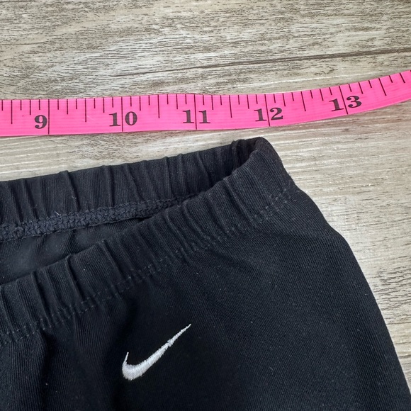 NIKE Black Athletic Leggings Size Medium - Picture 6 of 8
